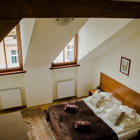 Royal Route 29 Comfort Rooms Krakau Exterior foto