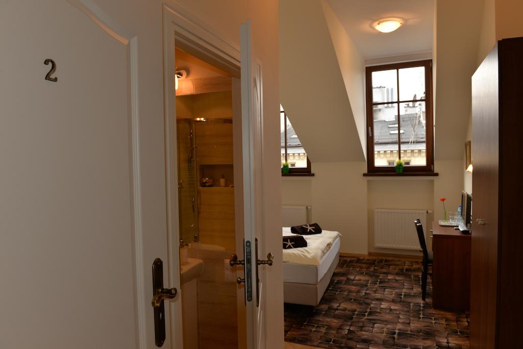 Royal Route 29 Comfort Rooms Krakau Exterior foto