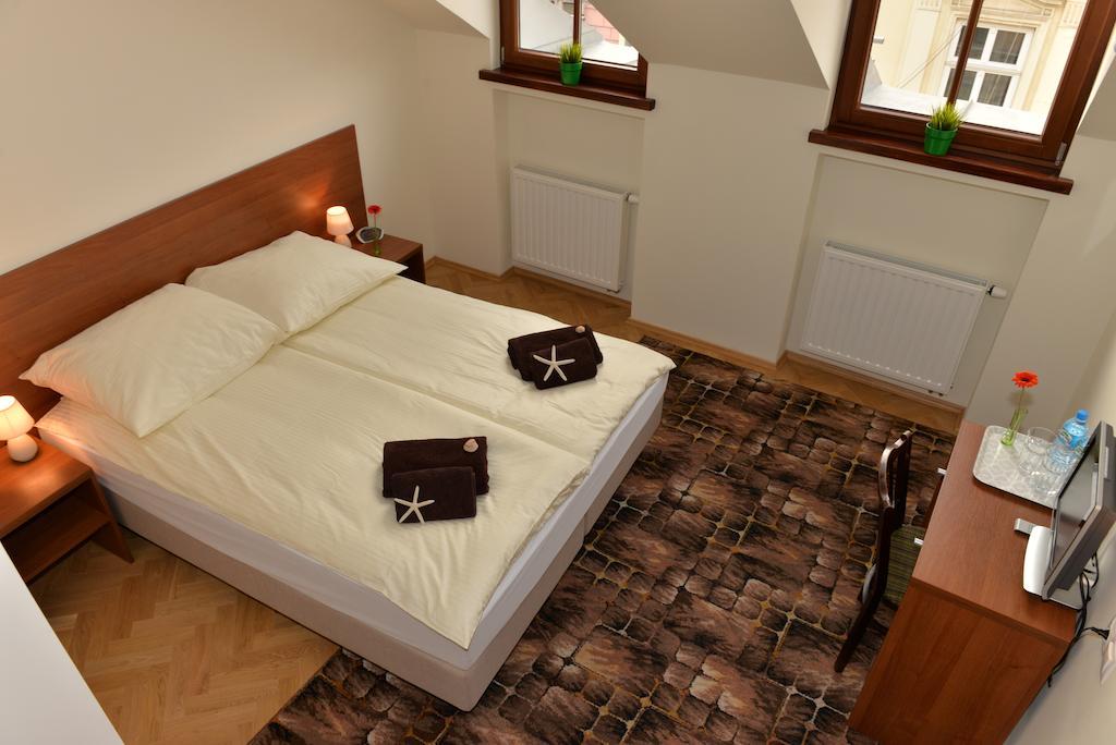 Royal Route 29 Comfort Rooms Krakau Zimmer foto