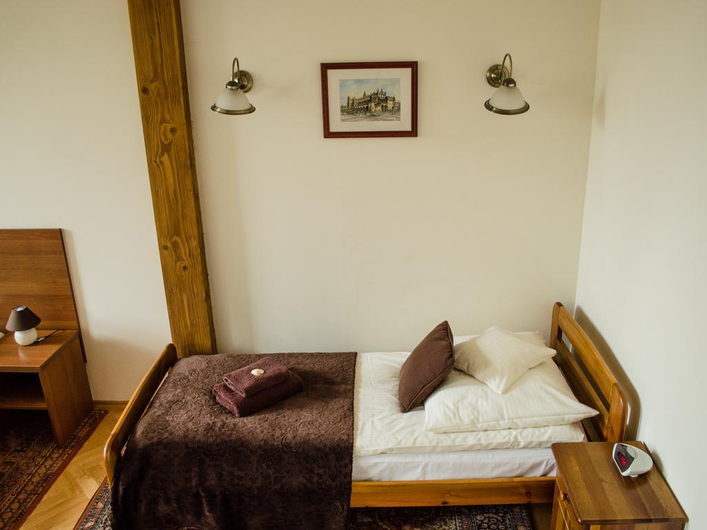 Royal Route 29 Comfort Rooms Krakau Exterior foto