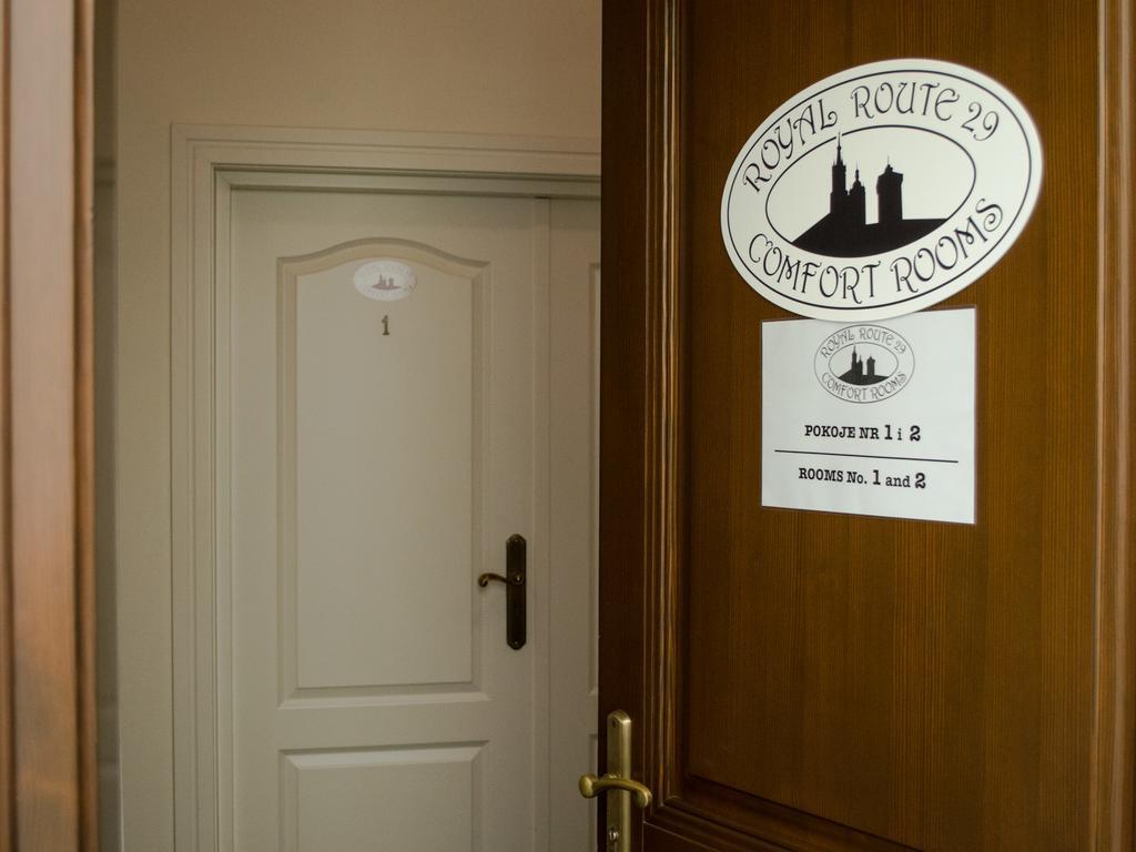 Royal Route 29 Comfort Rooms Krakau Exterior foto