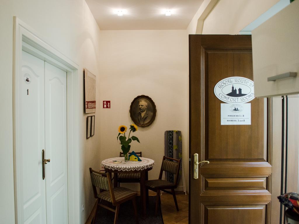 Royal Route 29 Comfort Rooms Krakau Exterior foto