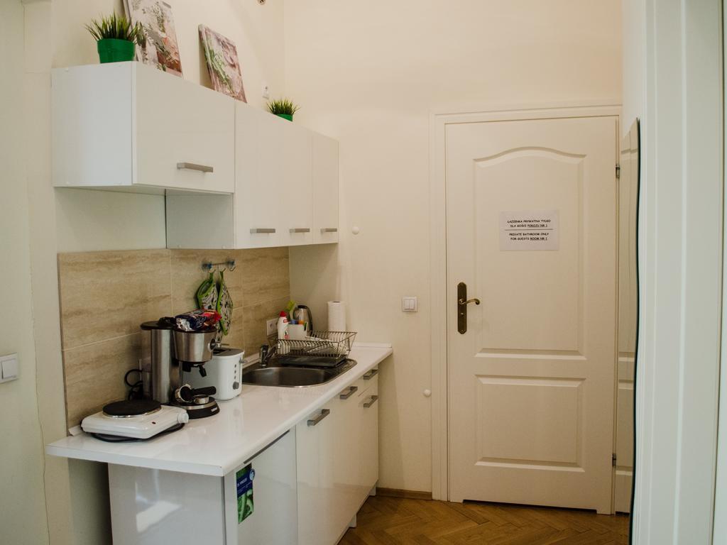 Royal Route 29 Comfort Rooms Krakau Exterior foto