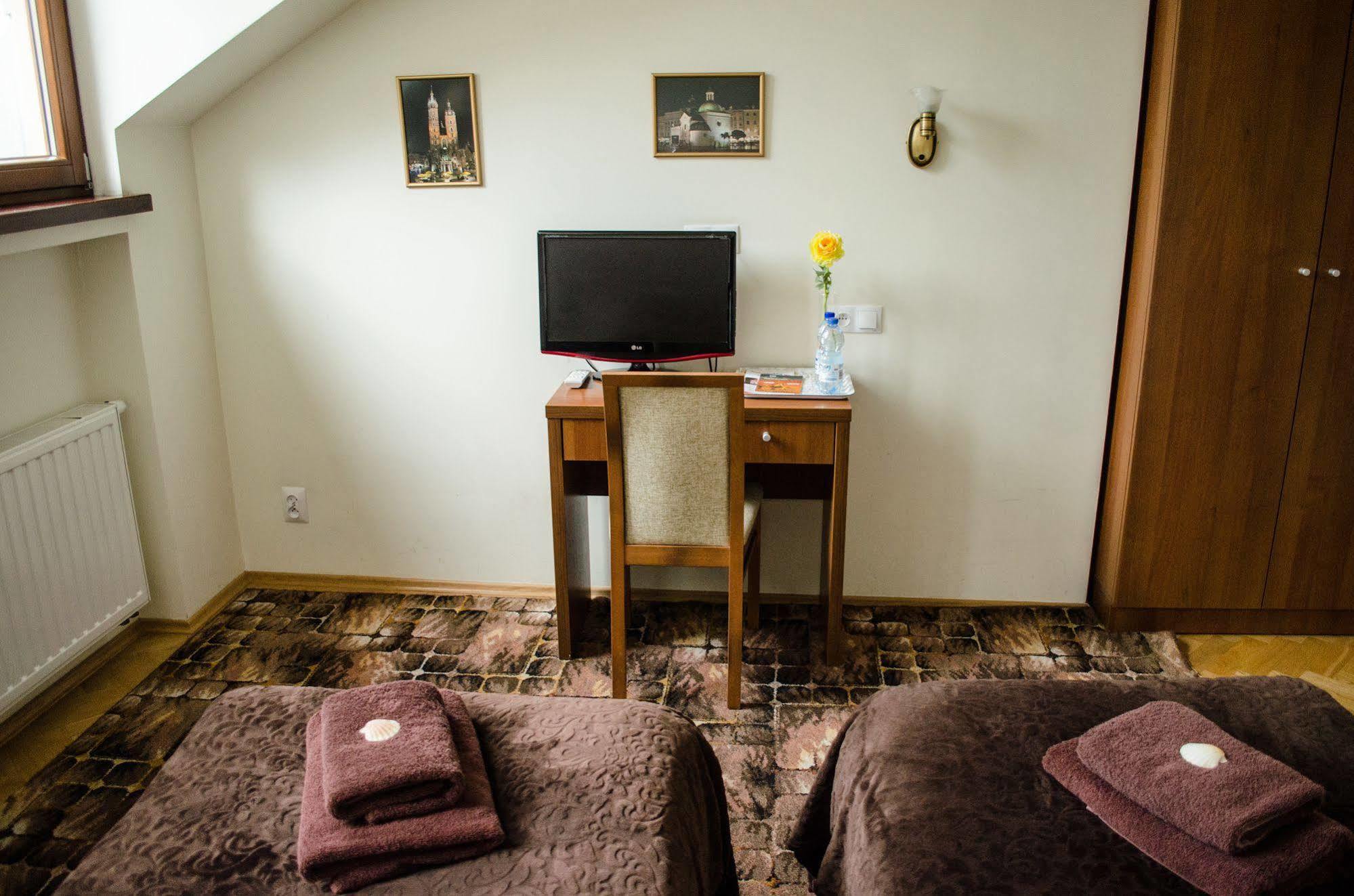 Royal Route 29 Comfort Rooms Krakau Exterior foto